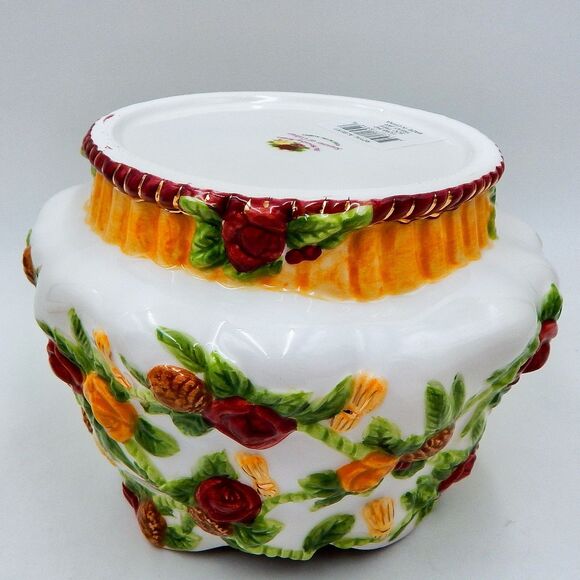 Royal Albert Seasons of Color Christmas Tree Treat Jar Old Country Roses 2002 - Picture 14 of 15